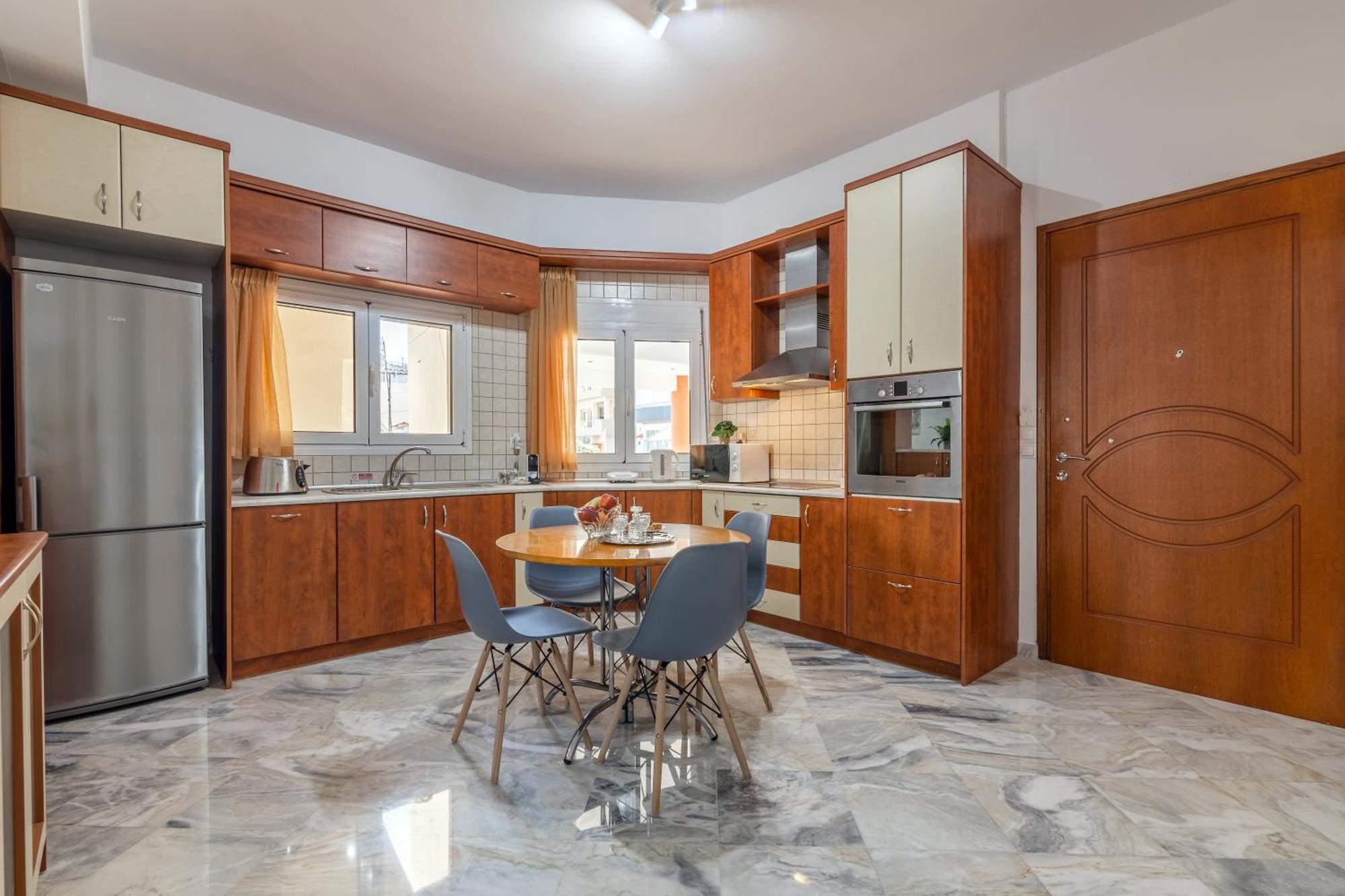 Garden Luxury Apartment Ираклио Екстериор снимка