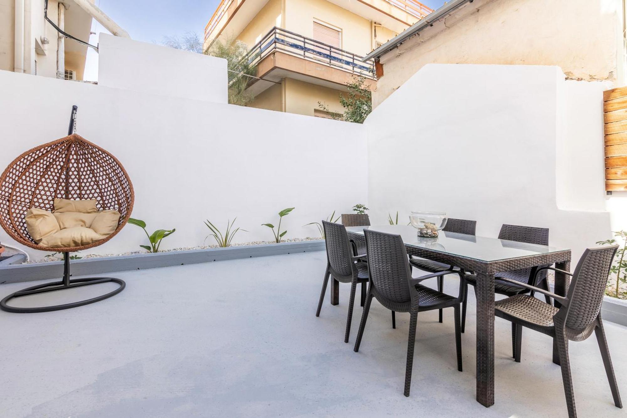 Garden Luxury Apartment Ираклио Екстериор снимка
